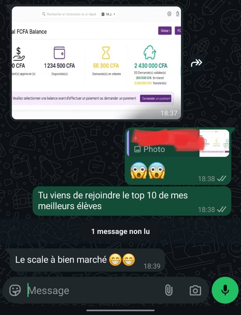 Félicitations dans le groupe WhatsApp